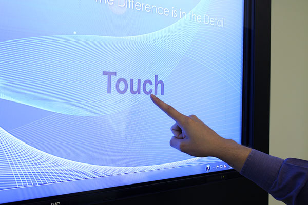Panneau d'affichage à écran tactile, Technologie de publicité numérique à écran  tactile